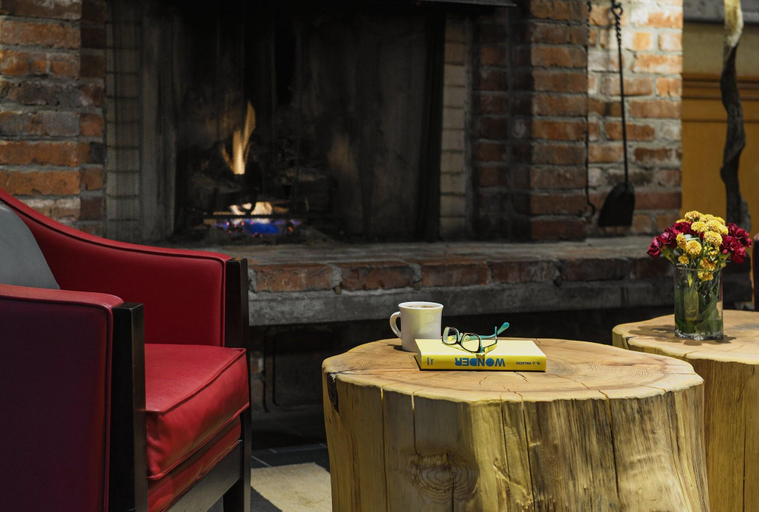 Public Area 2, Whistler Village Inn And Suites, Squamish-Lillooet
