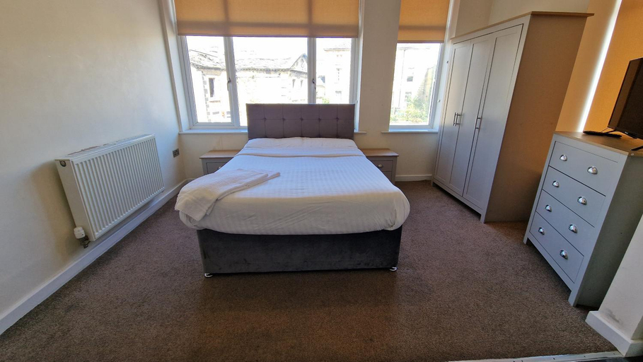 Others 3, PENTHOUSE SELF CHECK in APARTMENT IN CENTRAL HALIFAX, Calderdale