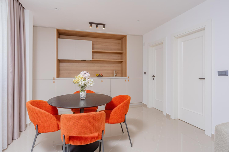 Others 4, Bliss Apartments