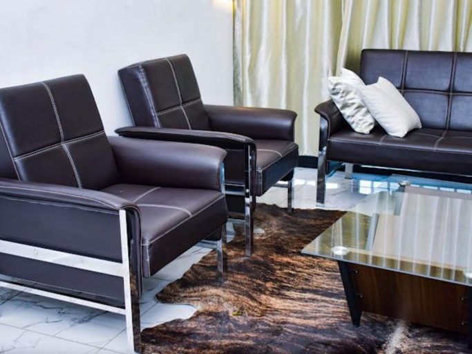 Others 5, Luxury TownHouse, Wouri