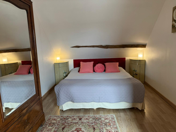Bedroom 2, Maison Borgnat domaine viticole, Yonne