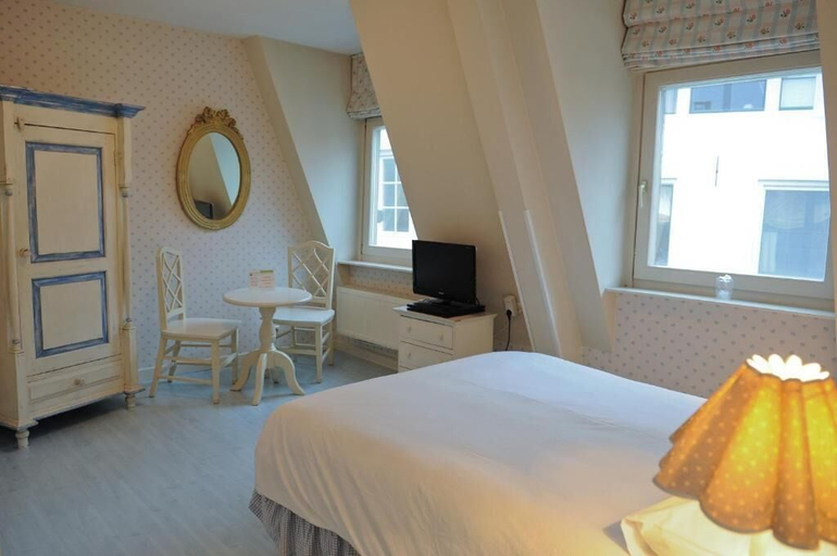 Bedroom 3, Imperial Hotel Rembrandtplein, Amsterdam