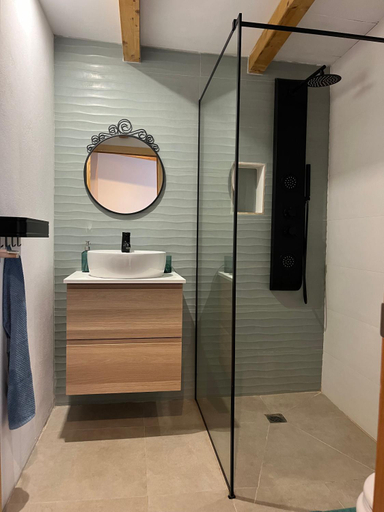 Bathroom 3, YucaJaus, Las Palmas