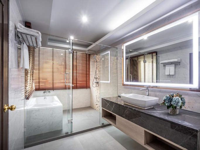 Bedroom 5, Rembrandt Residences Bangkok, Khlong Toey