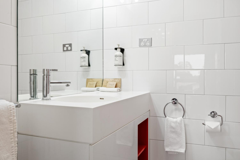 Bathroom 4, The Plaza Hotel Kalgoorlie, Kalgoorlie-Boulder