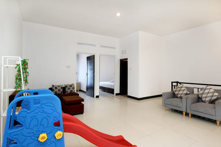 Others 5, Villa Normandie, Cimahi