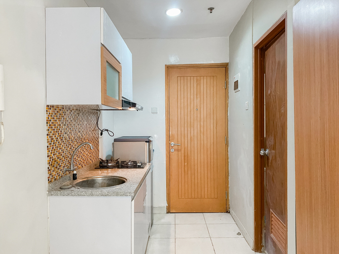 Others 4, Serene and Nice Studio at Cinere Bellevue Suites Apartment By Travelio, Depok