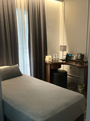 Bedroom 2, Livro Hotel, Fatih