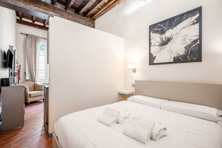 Bedroom 3, Lambertesca Mono, Florence