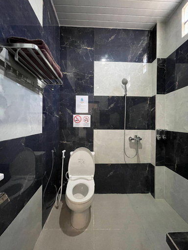 Bathroom 3