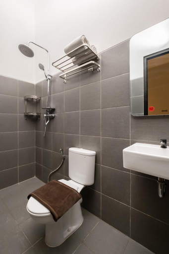 Bathroom 4