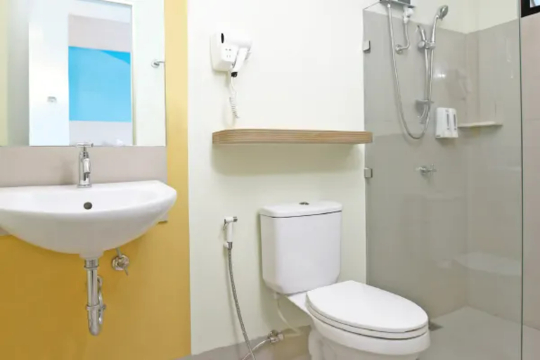 Bathroom 4, Hop Inn Hotel Ermita Manila, Manila City