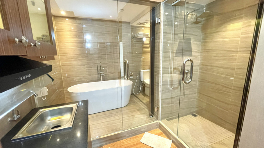 Bathroom 20