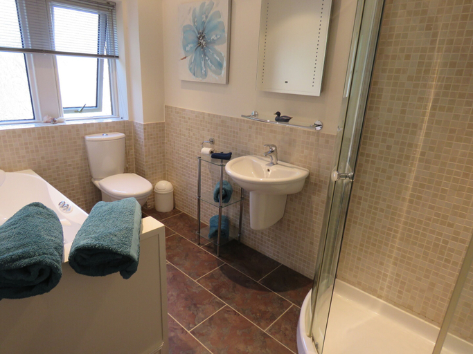 Bathroom 3, Cleveliot House, North Yorkshire
