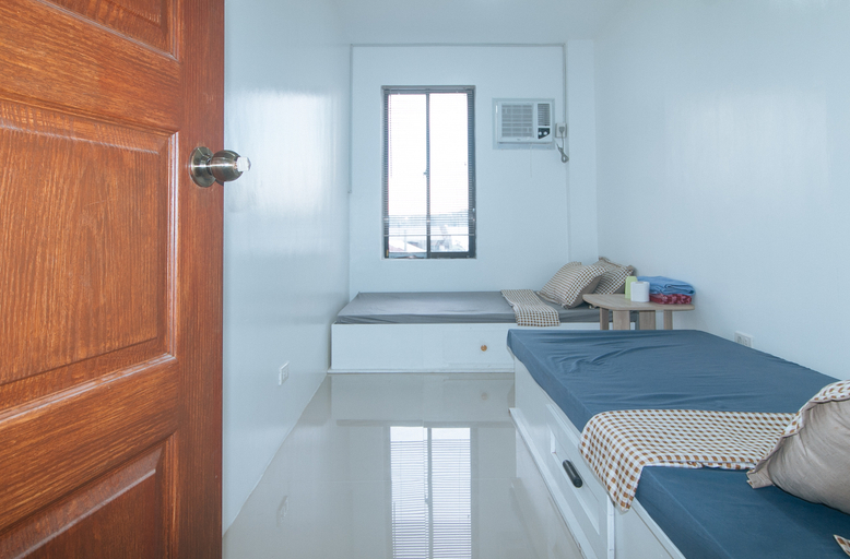 Bedroom 5, Skybox Pension House by RedDoorz, Iloilo City
