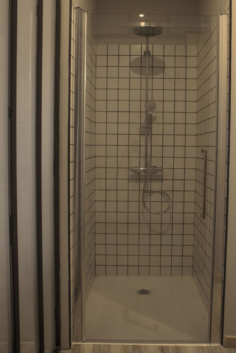 Bathroom 5, L'hôtel du Garage des Cevennes, Gard