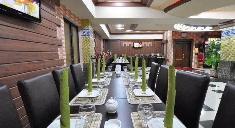 Food & Drinks 5, Hayot Hotel, Tashkent City