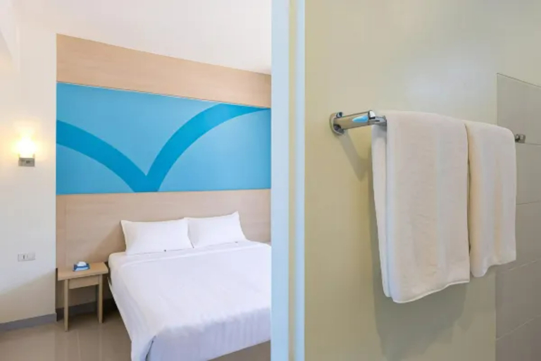 Bedroom 5, Hop Inn Hotel Makati Avenue, Makati City