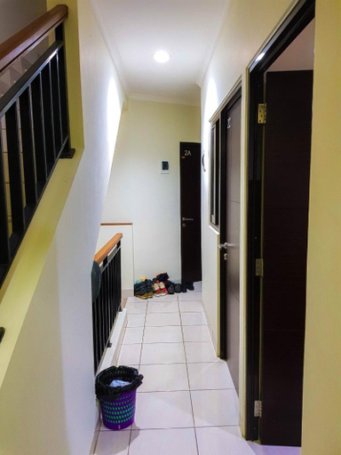Public Area 2, Aloha Guest House 2 By Zuzu, Tangerang