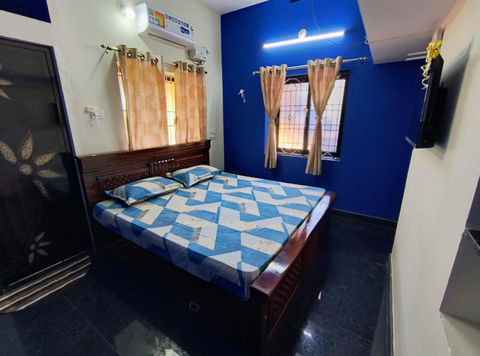 Shared lounge/TV area, Lopez Paradise - Honnavar, Uttara Kannada