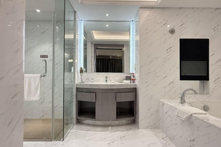 Others 5, Fuyue Hotel, Ahanta West