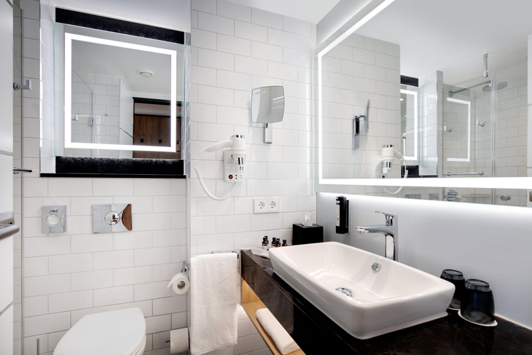 Bathroom 11