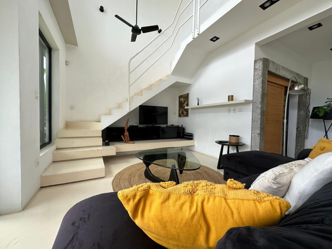 Others 4, One loft design rooftop pool, Black River