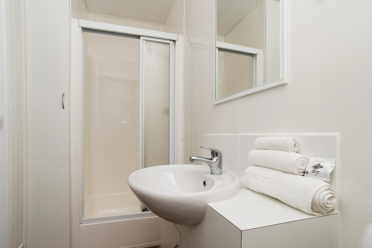 Bathroom 6