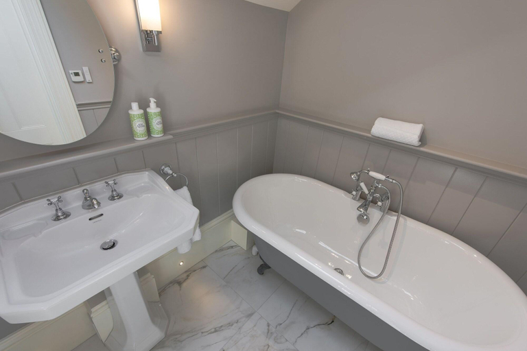 Bathroom 3, The White House, Cambridgeshire