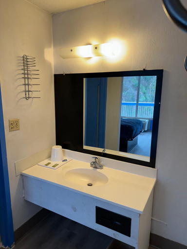 Bathroom, Guest Inn Aiken, Aiken