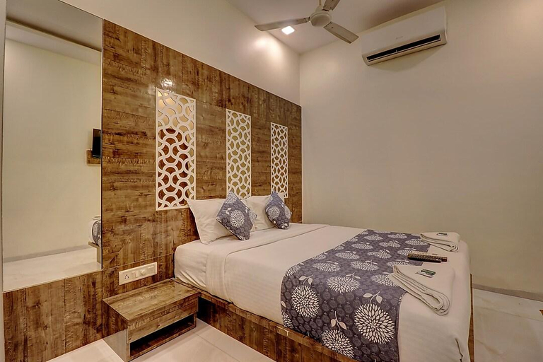 Others 4, Hotel Magnet, Mumbai Suburban