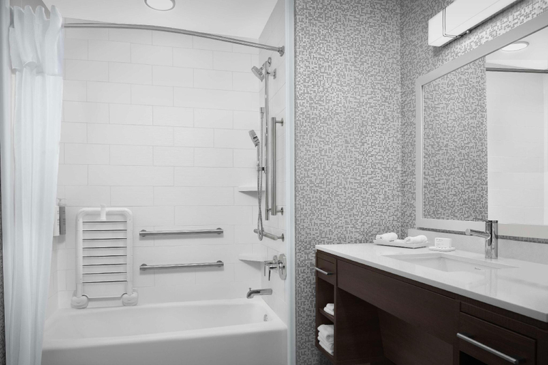 Bathroom 17