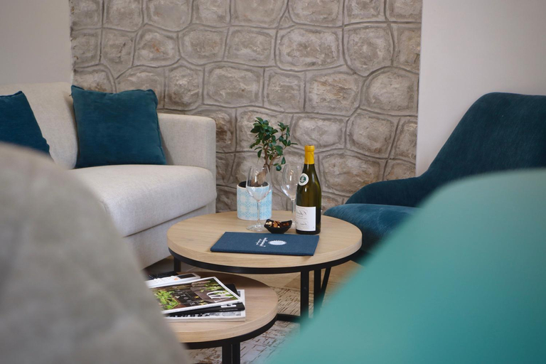 Others 2, Tramontana Apartments