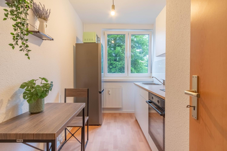 Others 3, 1-5 Zimmer Wohnungen, Einzelbetten, Magdeburg