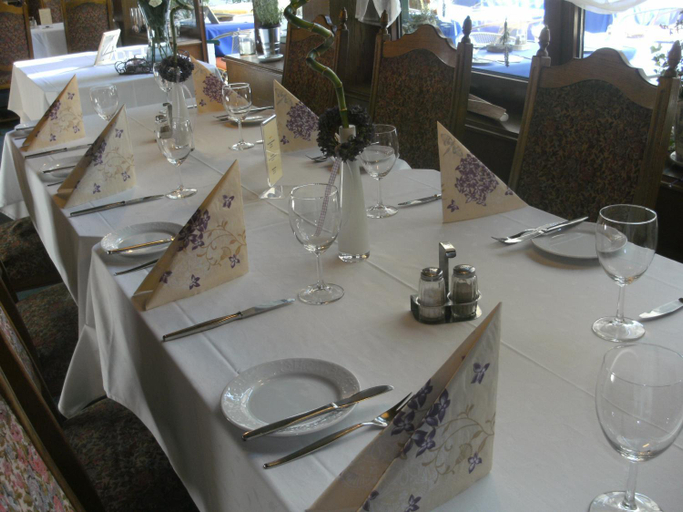 Food & Drinks 4, Waldhotel Tropfsteinhohle, Oberbergischer Kreis
