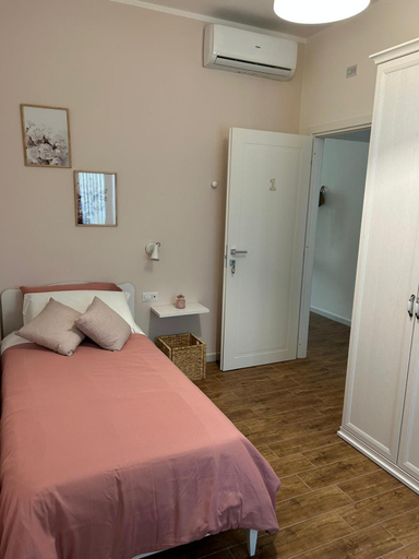 Others 3, Mavi Rooms, Medio Campidano
