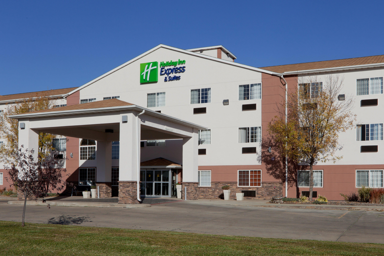 Exterior & Views 2, Holiday Inn Express & Suites PIERRE-FORT PIERRE by IHG, Stanley