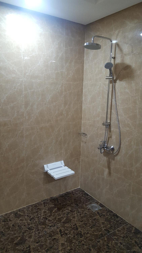 Bathroom 5, Park Regis Lotus Hotel, Manama