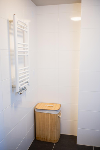 Bathroom 3, Alphabet Apartments - Bredestraathof & Bredestraat, Rotterdam