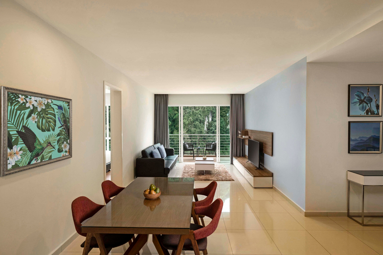 Dining Room 9