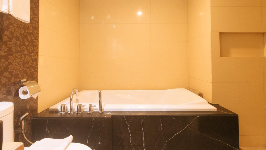 Bathroom 4