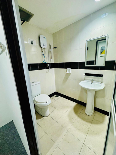 Bathroom, Shangg INN, Kinta