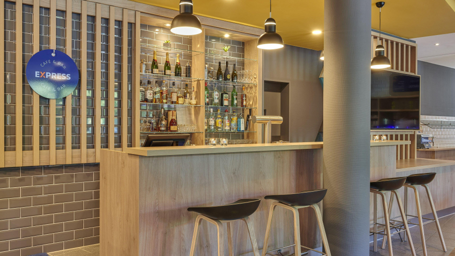 Food & Drinks 5, Holiday Inn Express DORTMUND by IHG, Dortmund