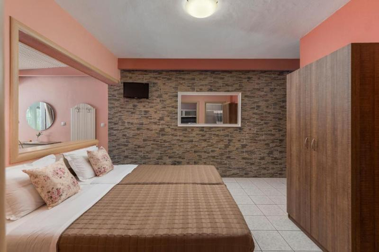 Others 3, christina hotel, Central Macedonia