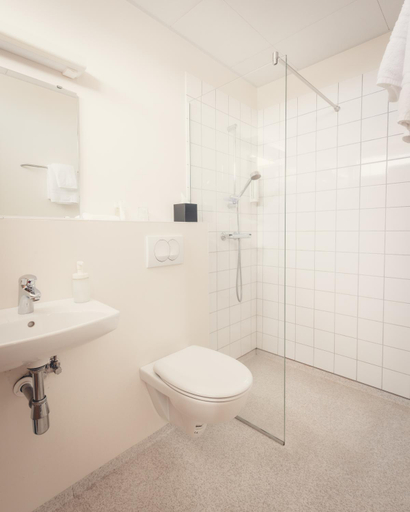 Bathroom, Hotel Fransiskus Stykkisholmi, Helgafellssveit