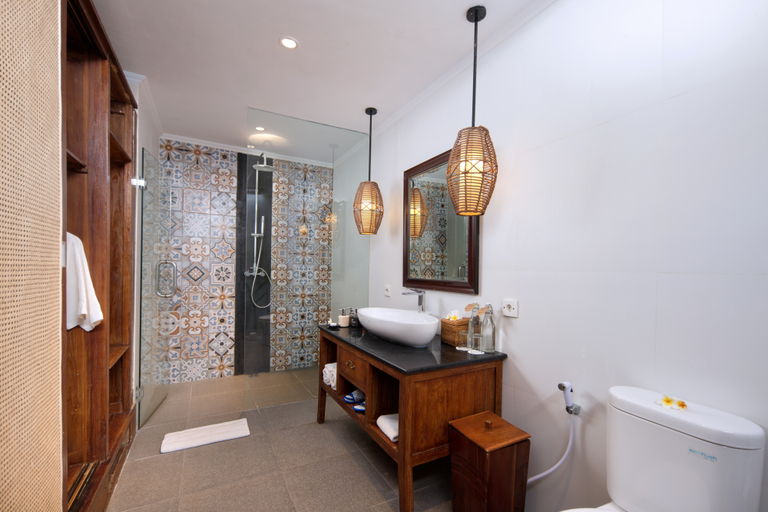 Bathroom 20