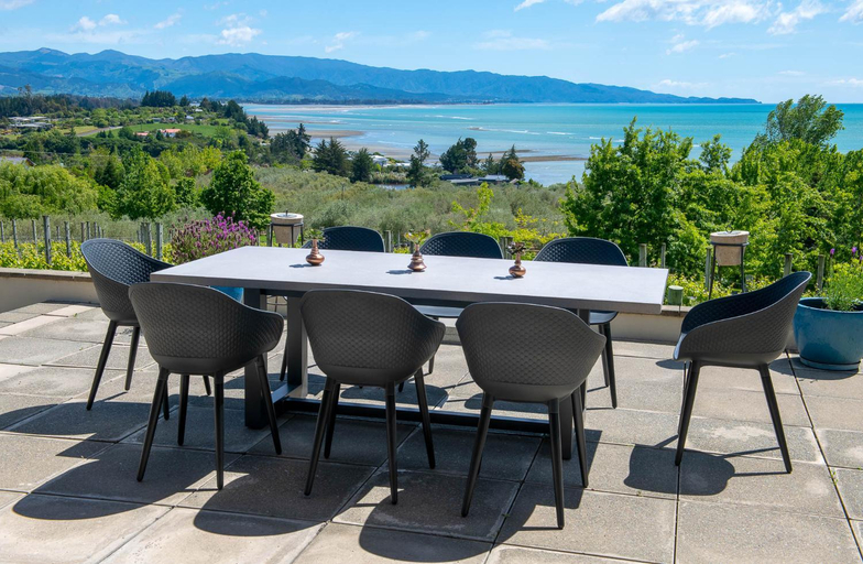 Food & Drinks 4, Windhover Suites, Tasman