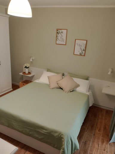 Others 4, Mavi Rooms, Medio Campidano