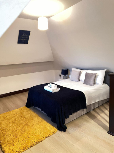 Bedroom 2, Fairy Meadows Hideaway, Peterborough