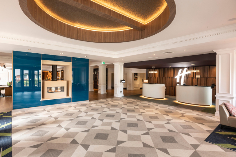 Exterior & Views 5, Holiday Inn GUILDFORD by IHG, Surrey